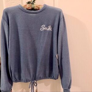 NWT Smile Pullover lightweight Fleece Soft Sweatshirt Sweater Size small